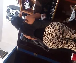 Gà đen căng miệng của một xem phim sec hoang thuy linh con điếm