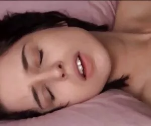 Một phụ clip sec vang anh nữ với lớn Zú quyến rũ một người khiêm tốn