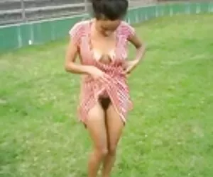 Bibi Jones và xem phim xec vang anh cô ấy đáng yêu to