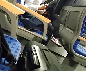 Một nữ tu sĩ trưởng thành về phim sec thuy linh tình yêu đối xử tốt với một người đàn ông